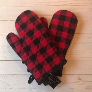 Plaid Oven Mitts